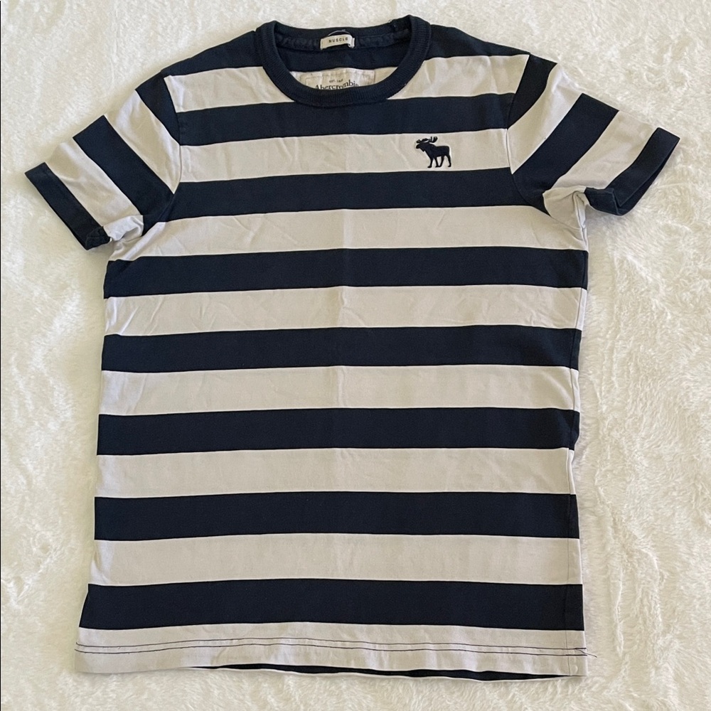Abercrombie & Fitch Navy and White Horizontal Stripe Crew boys Tee  SZ S